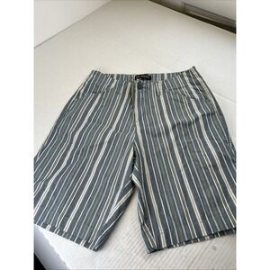 Lee Regular Mid‎ Rise Green Striped Shorts Women's 6  #531